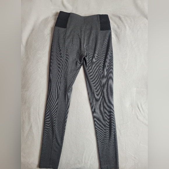 Guess grey leggins - Picture 3 of 5